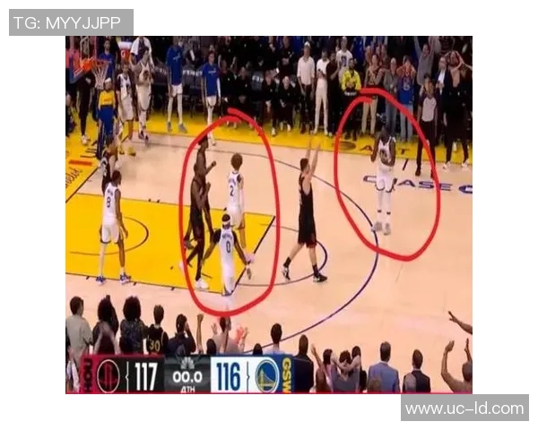 库里神勇抢断波杰姆飞扑救球助球队逆转赢得比赛胜利